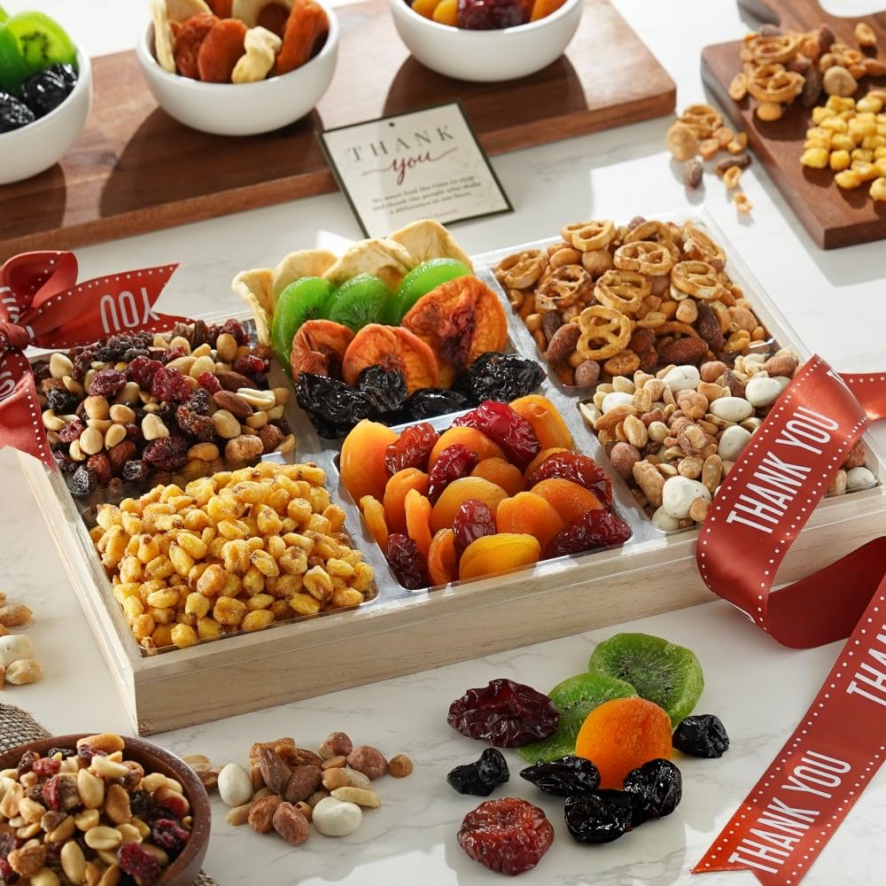 Dried Fruit & Nut Gift Basket – Healthy Gourmet Assortment