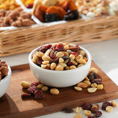 Dried Fruit & Nut Gift Basket – Healthy Gourmet Assortment