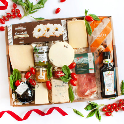 Italian Gourmet Gift Box – Cheese, Charcuterie & Pantry